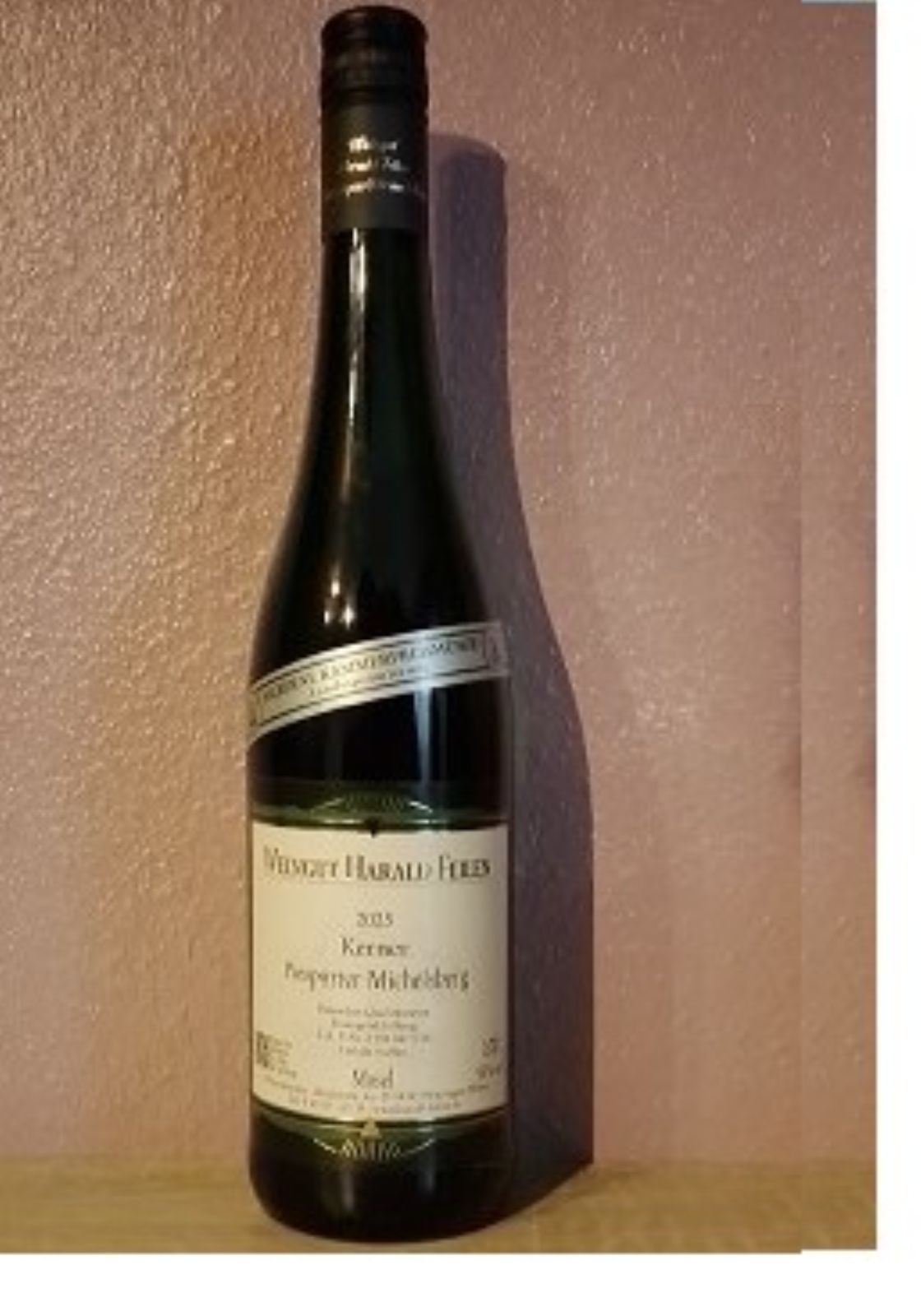 <br>Artikel-Nr.: 526<br>0,75 Fl. 2025 Piesporter Michelsberg<br>Kerner Deutscher Qualitätswein<br>silberne Kammerpreismünze<br>